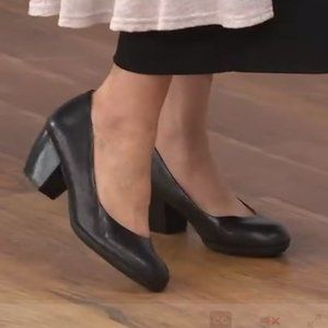 Comfortiva Amora Black River Leather